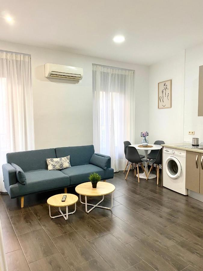 Apartamentos Fuencarral II Madrid Exterior photo